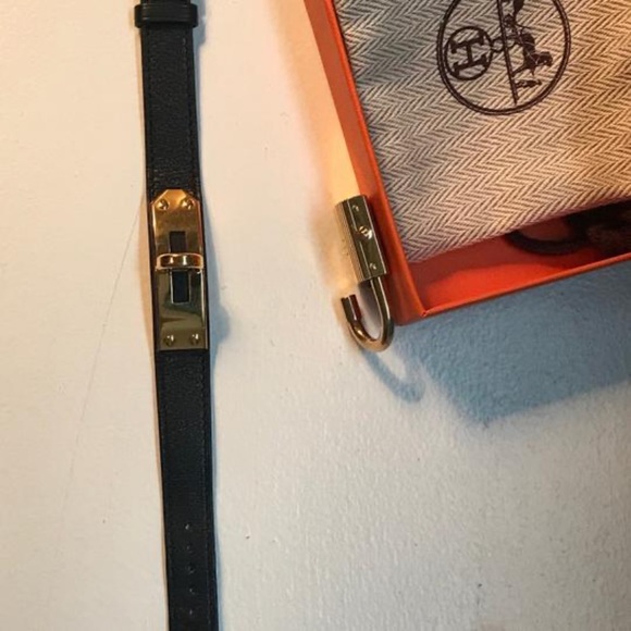 HERMÈS KELLY WATCH WITH LEATHER BRACELET - Picture 12 of 12